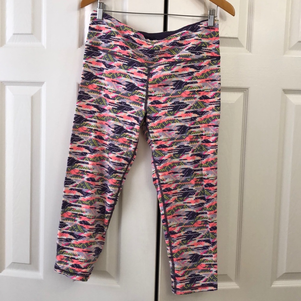 VSX bright colored legging crop